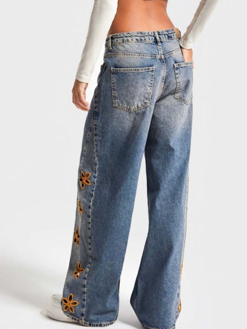 Floral Embroidered Wide Leg Jeans from Armoire Gemzis