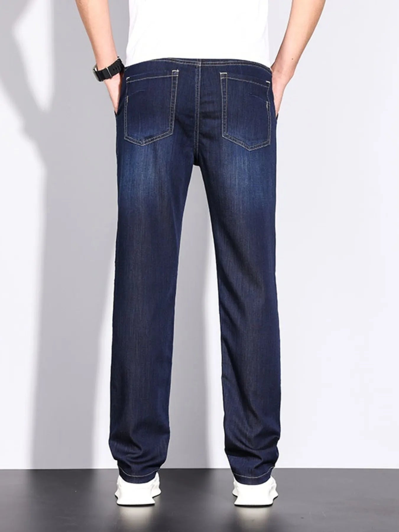 Men's Straight Leg Jeans from Armoire Gemzis