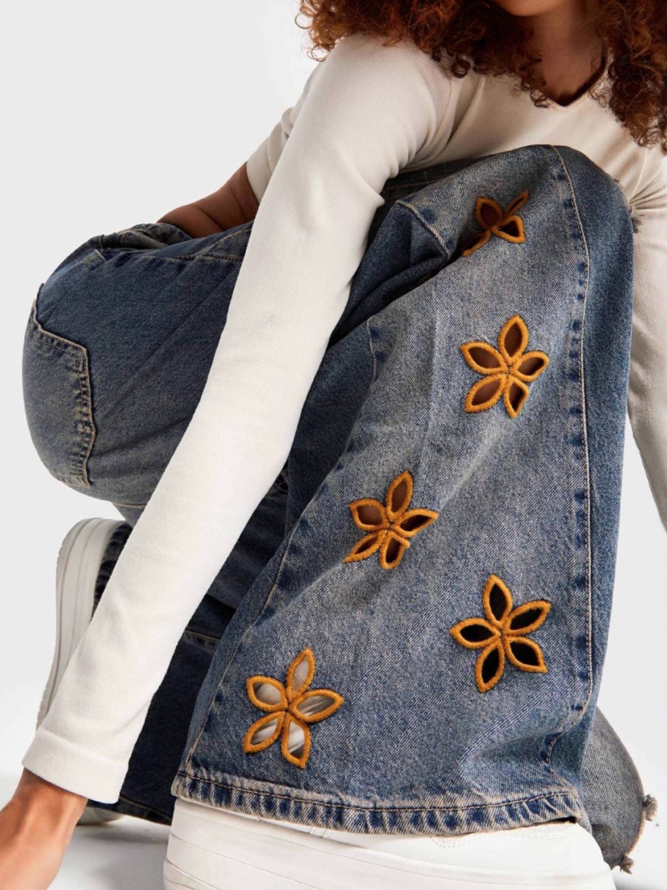 Floral Embroidered Wide Leg Jeans from Armoire Gemzis