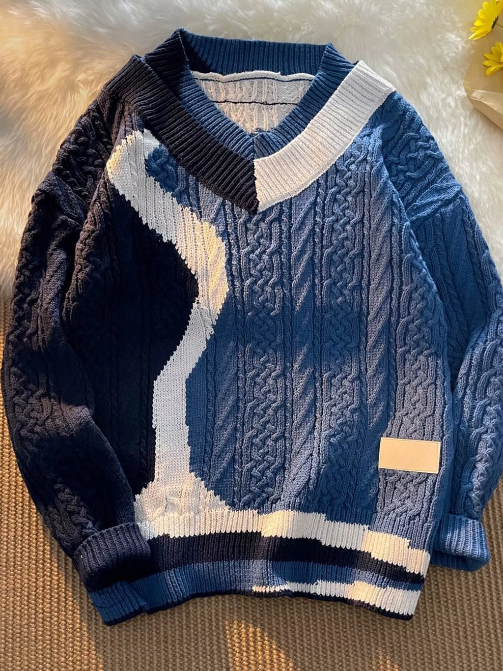Men's Color Block V-Neck Knit Sweater from Armoire Gemzis