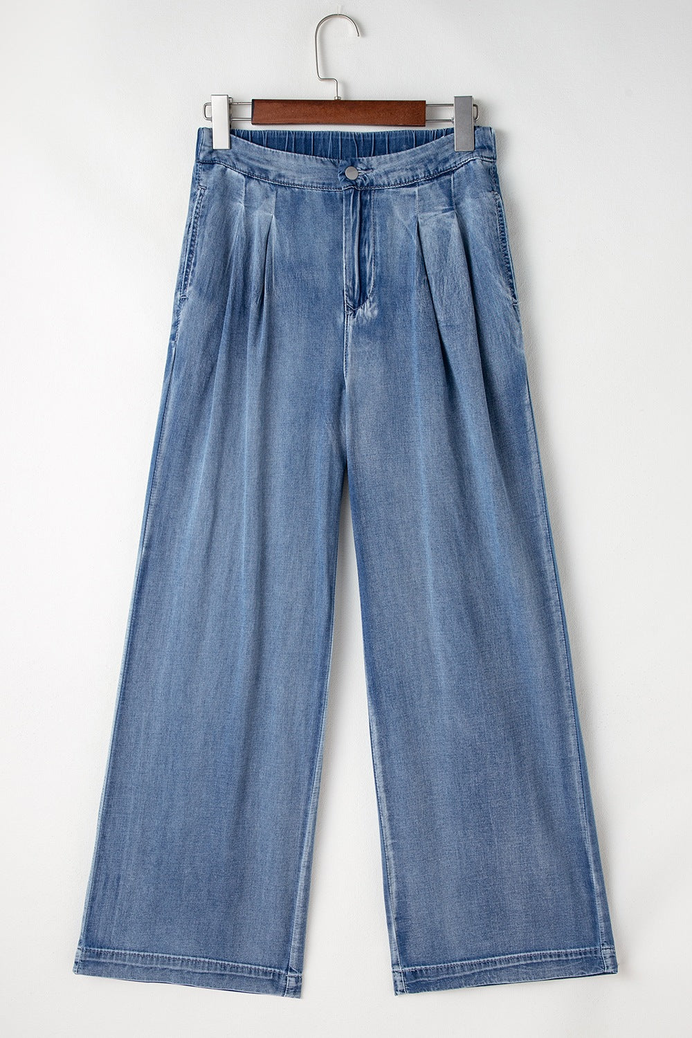 High-Waisted Wide-Leg Jeans from Armoire Gemzis