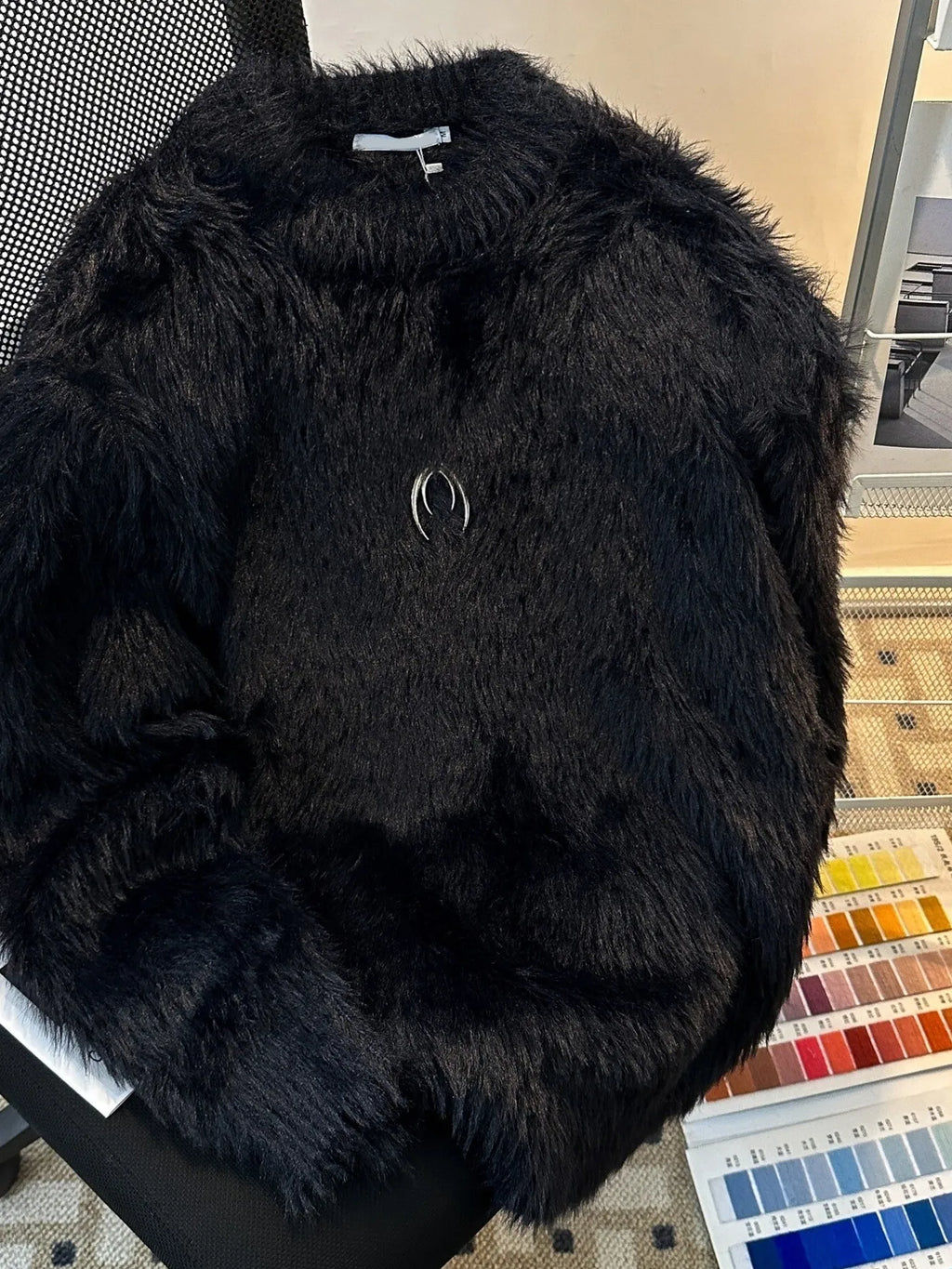 Men's Fluffy Round Neck Long Sleeve Sweater from Armoire Gemzis