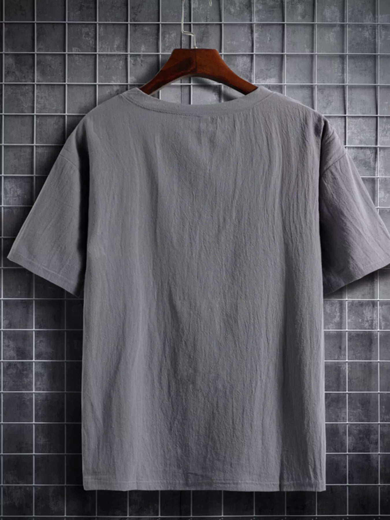 Men's Plus Size Solid Color Short Sleeve T-Shirt from Armoire Gemzis