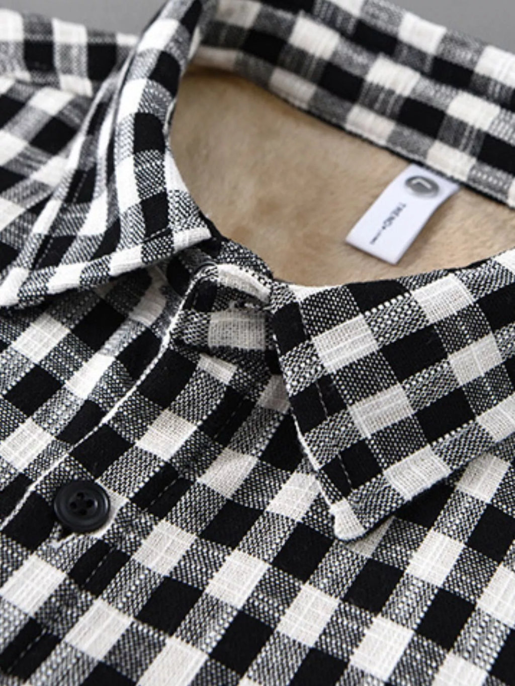 Men's Plus Size Plaid Casual Long Sleeve Shirt from Armoire Gemzis