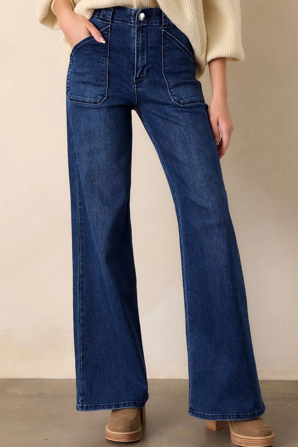 Straight Leg Mid-Rise Shift Jeans from Armoire Gemzis
