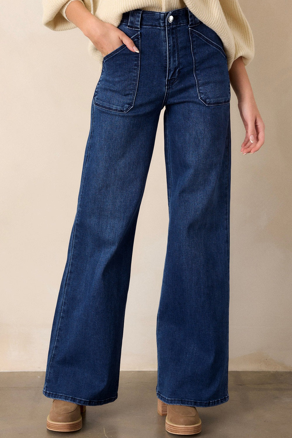 Straight Leg Mid-Rise Shift Jeans from Armoire Gemzis