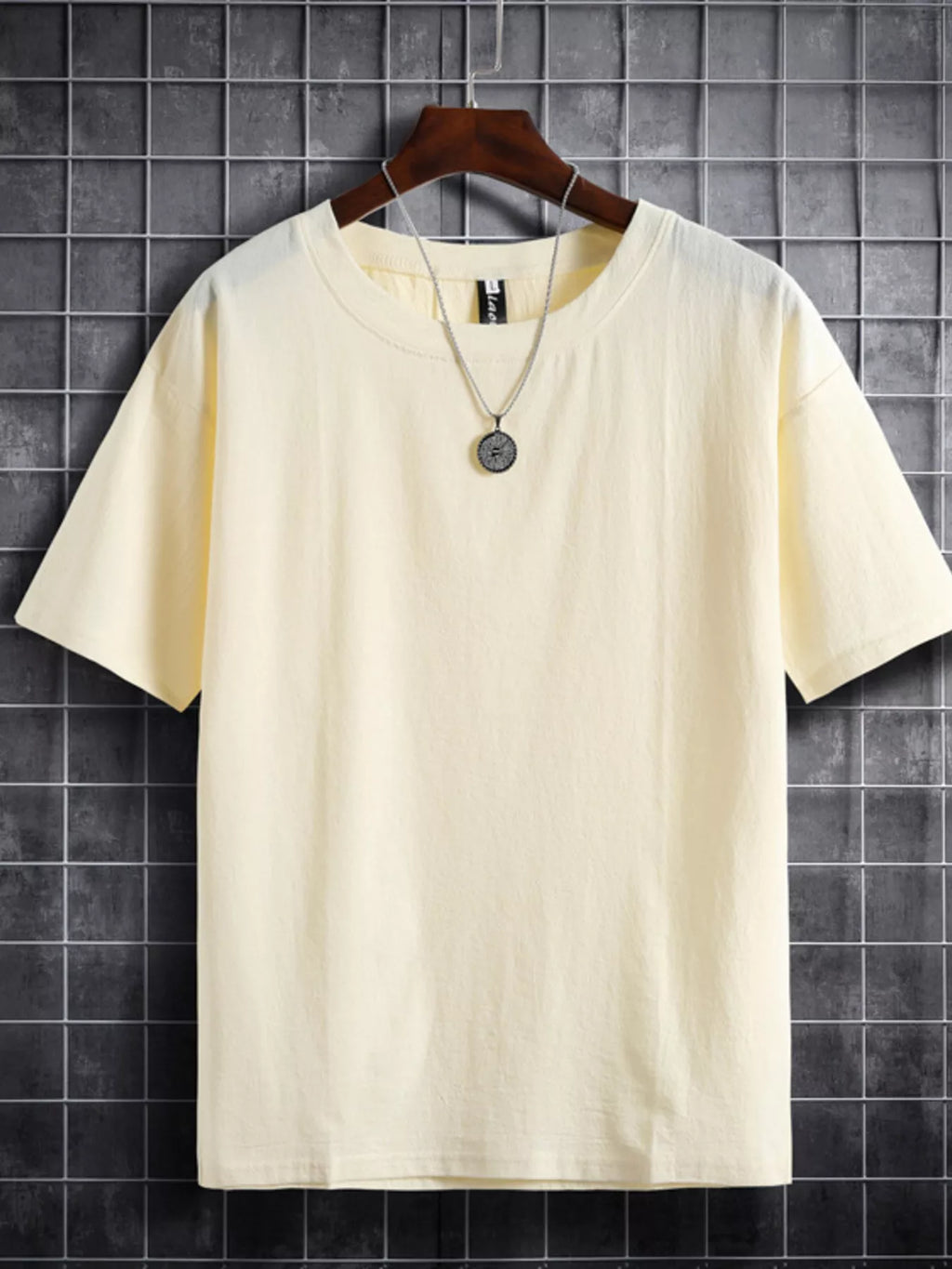 Men's Plus Size Solid Color Short Sleeve T-Shirt from Armoire Gemzis